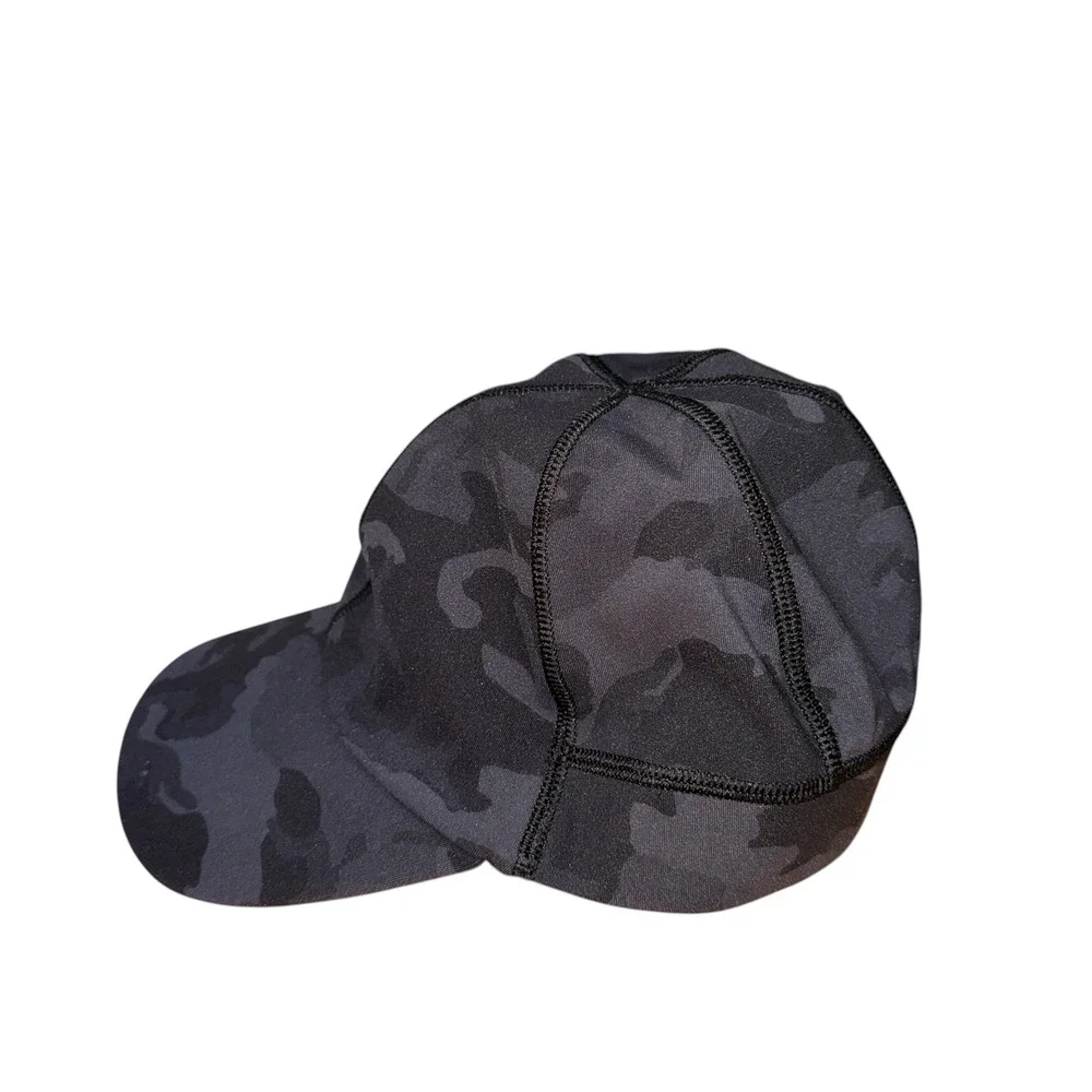 Lululemon License to Train Hat Womens S/M Pre-Owned Charcoal Camo Stretch Cap - Picture 4 of 8